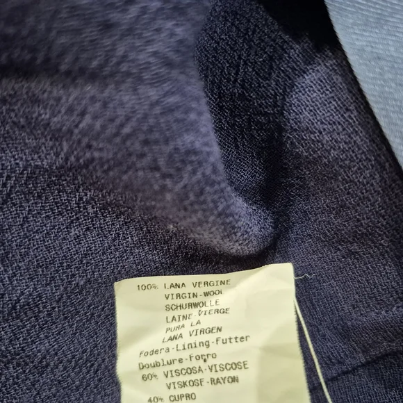 ARMANI COLLEZIONI Wool Blazer, Elegant Purple Color, 100% Virgin Wool - Picture 6 of 6